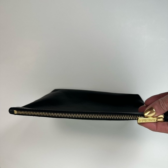 Cuyana Black Leather Cosmetic Pouch Clutch Travel Makeup Bag Gold Zip w/Dust Bag - Picture 5 of 14